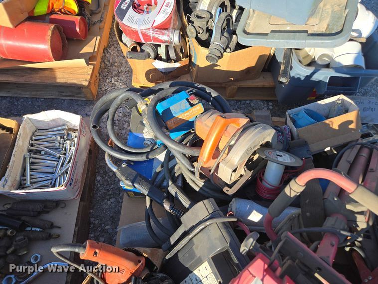 image for item EV4519 Shop tools and parts