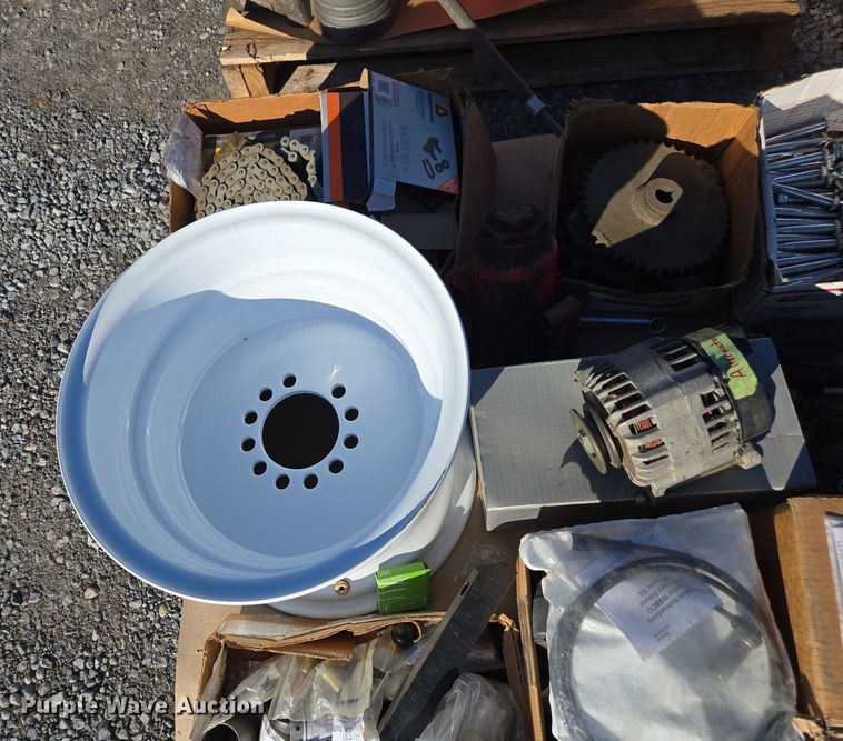 image for item EV4519 Shop tools and parts