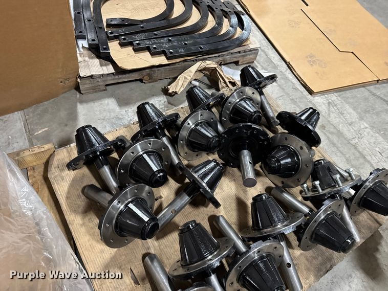 image for item FB0494 Approx. (40) 8 lug hubs