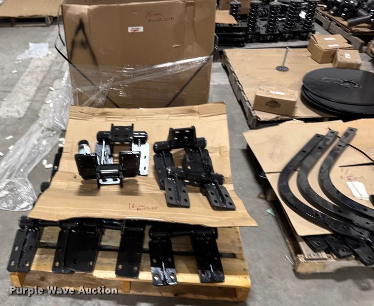 image for item FB0497 (16) row Shield Ag spilt mount row unit for NH3