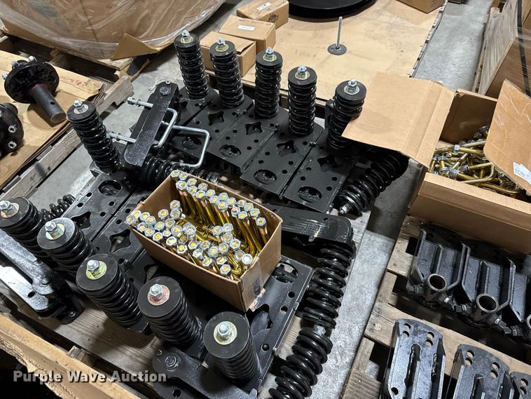 image for item FB0497 (16) row Shield Ag spilt mount row unit for NH3