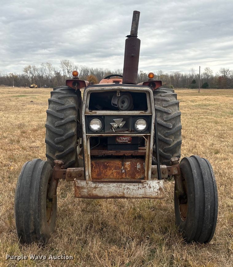 image for item FI0037 Massey Ferguson 285 tractor
