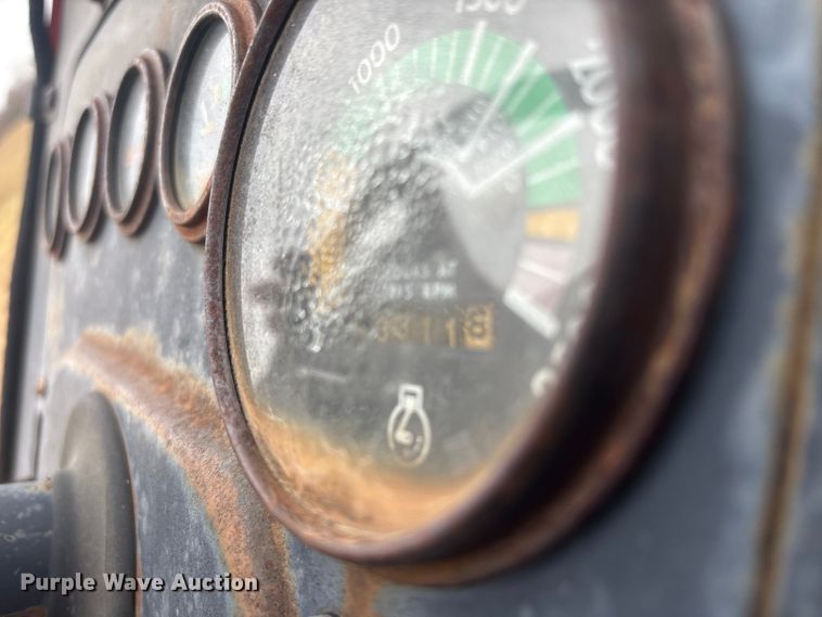 image for item FI0037 Massey Ferguson 285 tractor