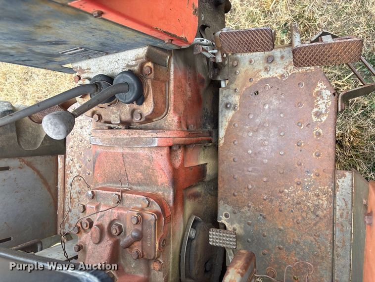 image for item FI0037 Massey Ferguson 285 tractor