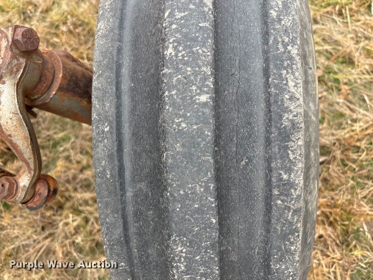 image for item FI0037 Massey Ferguson 285 tractor