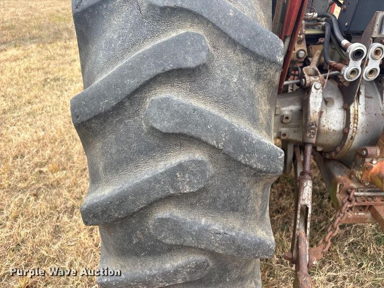 image for item FI0037 Massey Ferguson 285 tractor