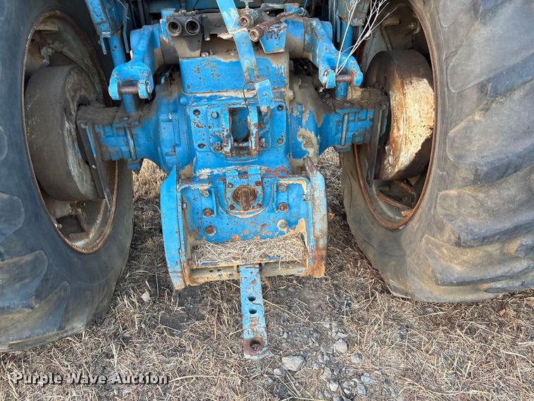 image for item FI0050 Ford 8700 tractor