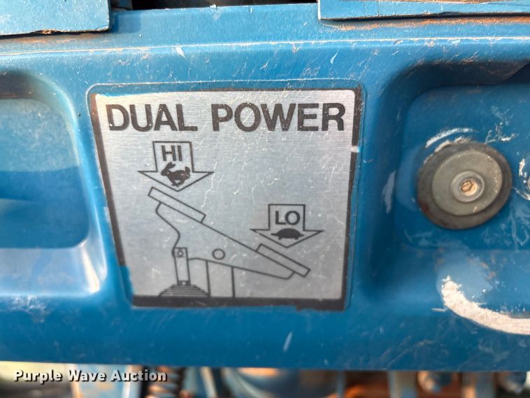 image for item FI0050 Ford 8700 tractor