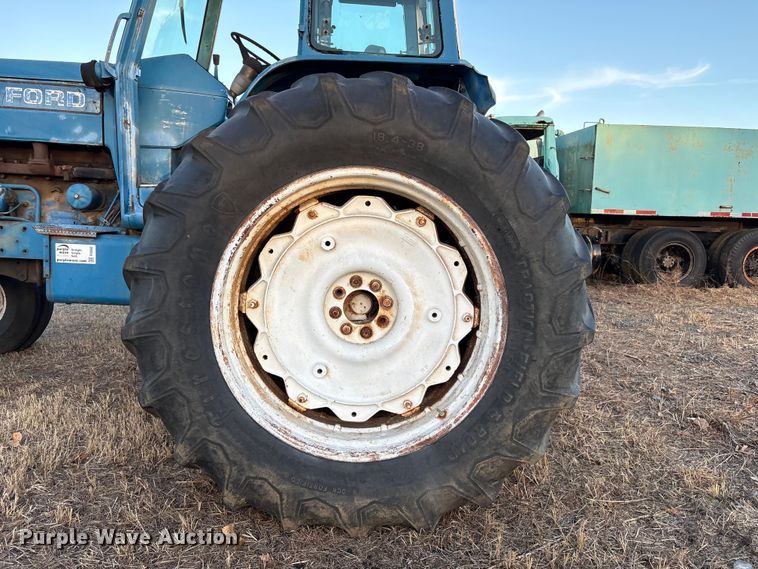image for item FI0050 Ford 8700 tractor