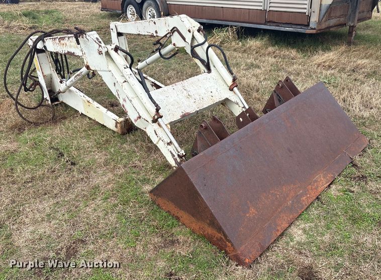 image for item FI0063 Hesston tractor