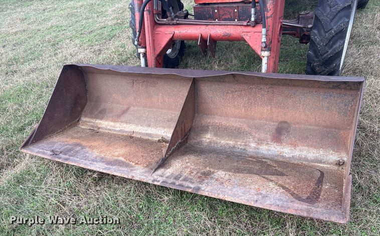 image for item FI0069 Hesston 466DT/L/20 MFWD tractor