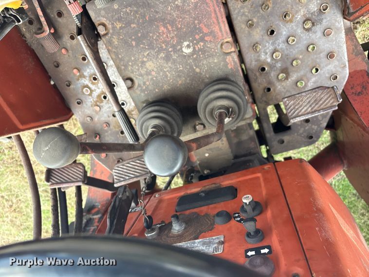 image for item FI0069 Hesston 466DT/L/20 MFWD tractor