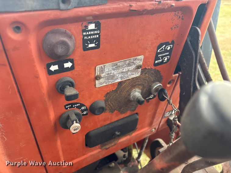 image for item FI0069 Hesston 466DT/L/20 MFWD tractor