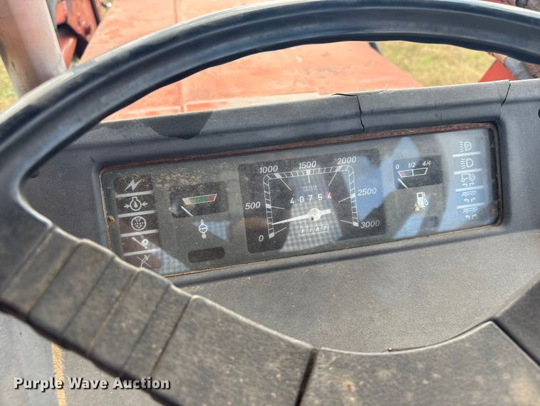 image for item FI0069 Hesston 466DT/L/20 MFWD tractor