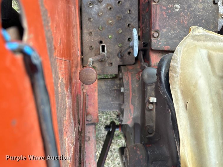 image for item FI0069 Hesston 466DT/L/20 MFWD tractor