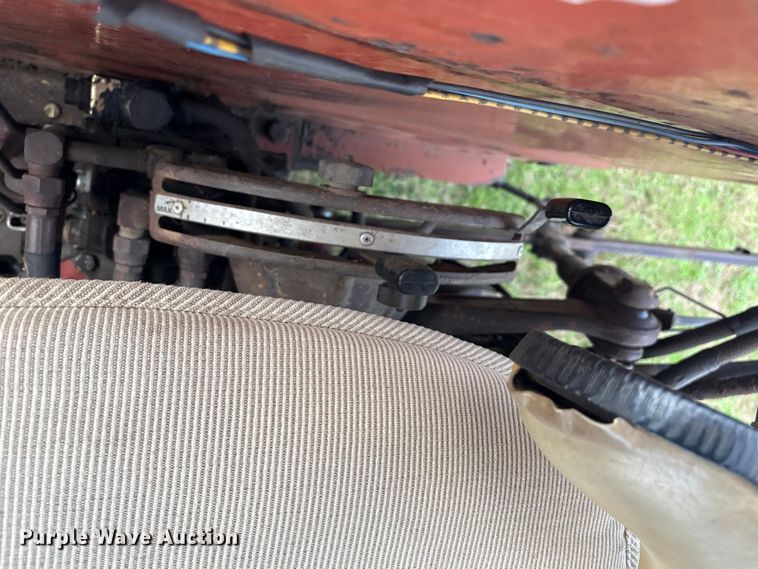 image for item FI0069 Hesston 466DT/L/20 MFWD tractor