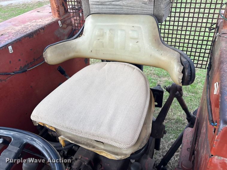 image for item FI0069 Hesston 466DT/L/20 MFWD tractor