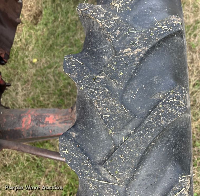 image for item FI0069 Hesston 466DT/L/20 MFWD tractor