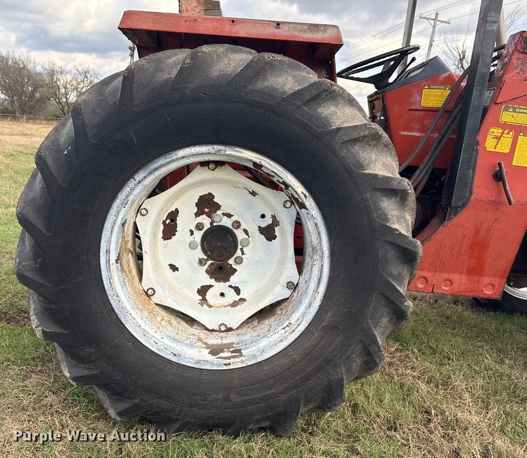 image for item FI0069 Hesston 466DT/L/20 MFWD tractor