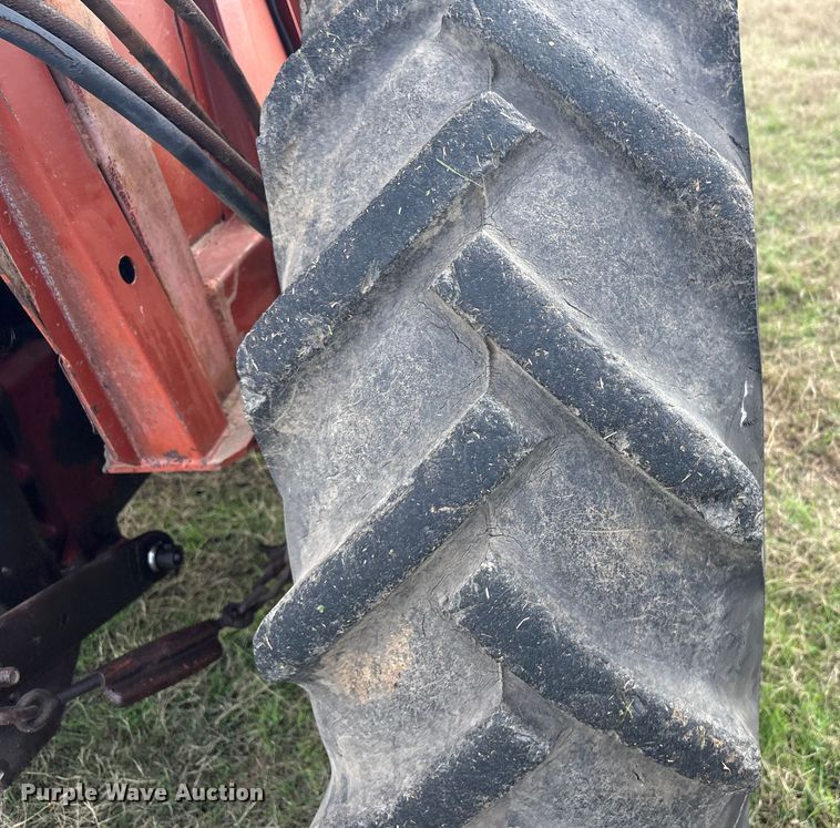 image for item FI0069 Hesston 466DT/L/20 MFWD tractor