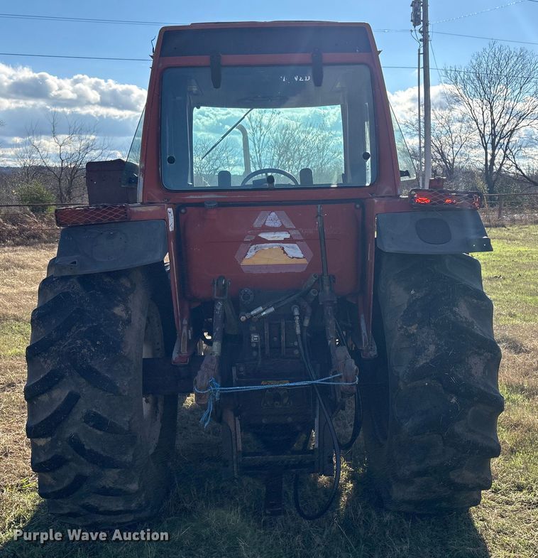 image for item FI0070 Hesston 80-90DT/12 MFWD tractor