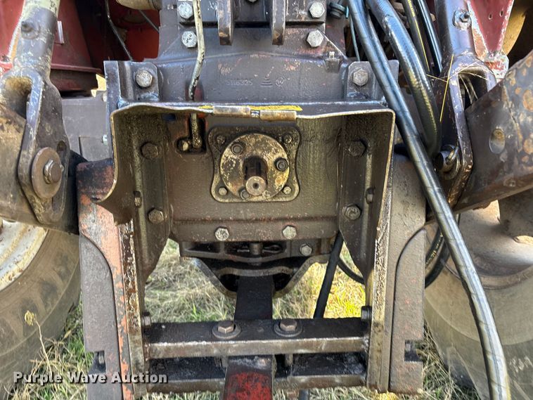 image for item FI0070 Hesston 80-90DT/12 MFWD tractor