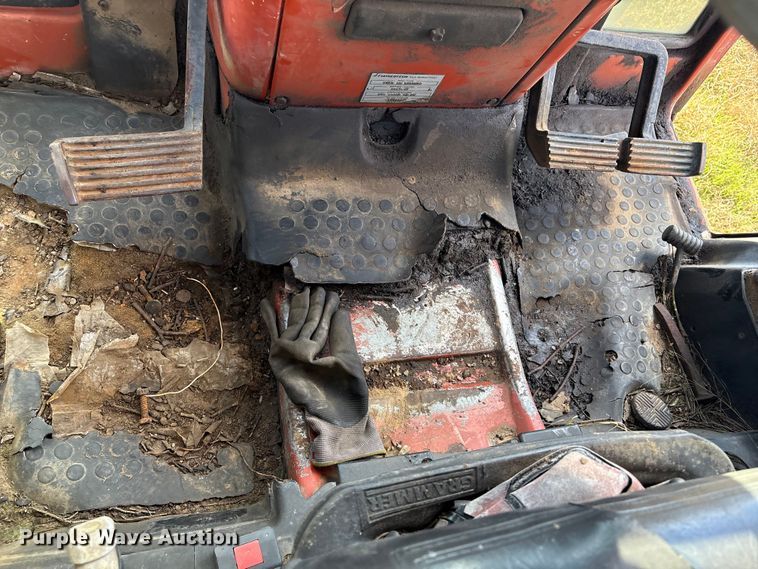 image for item FI0070 Hesston 80-90DT/12 MFWD tractor