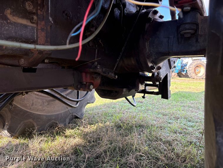 image for item FI0070 Hesston 80-90DT/12 MFWD tractor