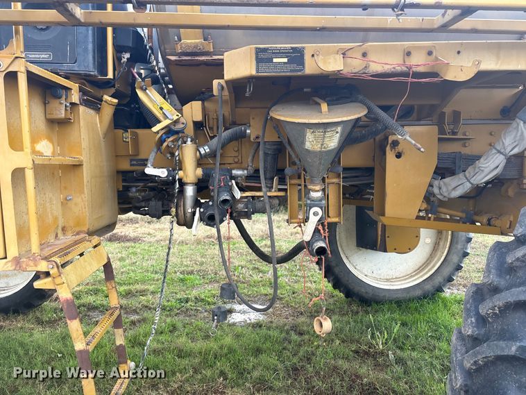 image for item FI0071 2001 Ag-Chem RoGator 854 sprayer