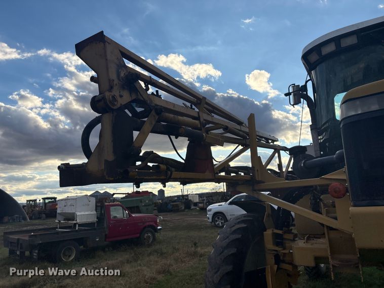 image for item FI0071 2001 Ag-Chem RoGator 854 sprayer