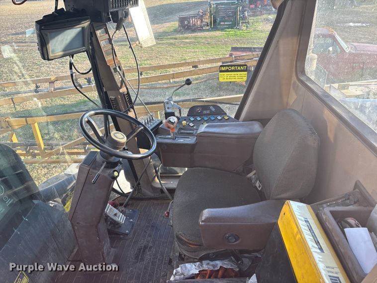 image for item FI0071 2001 Ag-Chem RoGator 854 sprayer