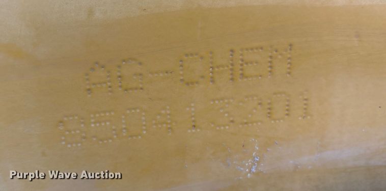 image for item FI0071 2001 Ag-Chem RoGator 854 sprayer