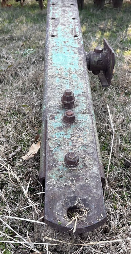 image for item FI0099 John Deere 8000 grain drill