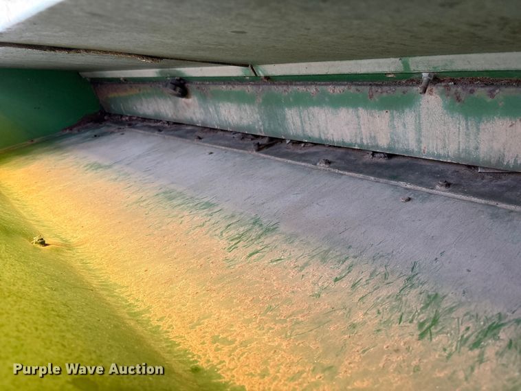 image for item FI0099 John Deere 8000 grain drill