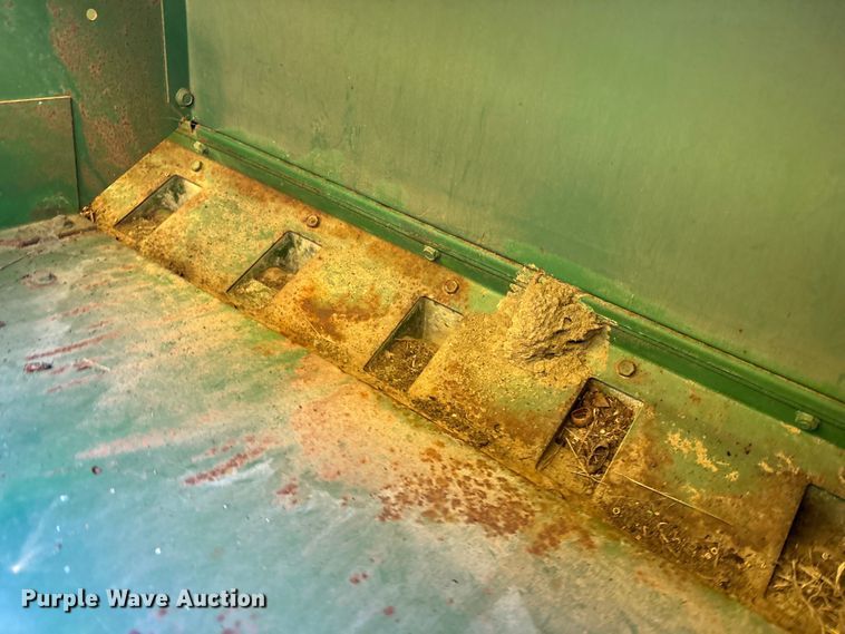 image for item FI0099 John Deere 8000 grain drill