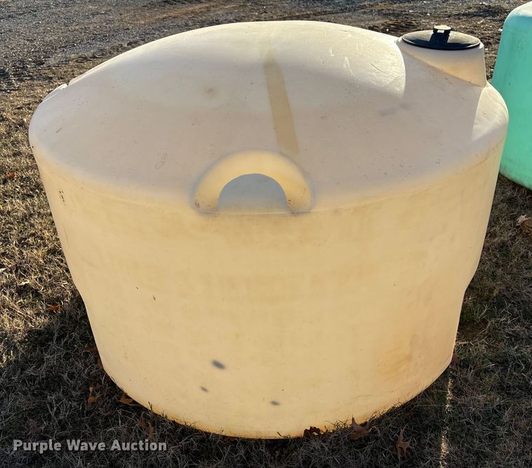 image for item FI0105 Poly tank