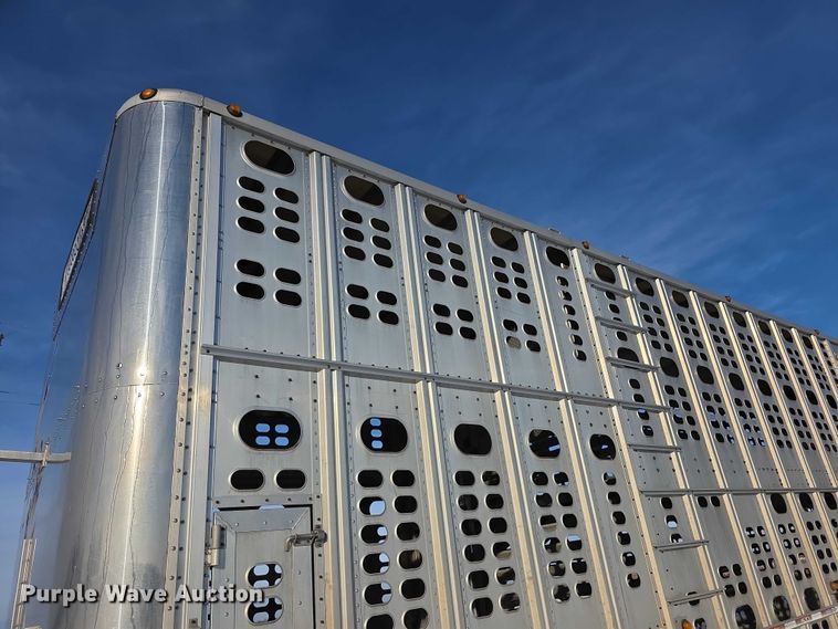 image for item FI0647 2012 Wilson PSDCL402 livestock trailer