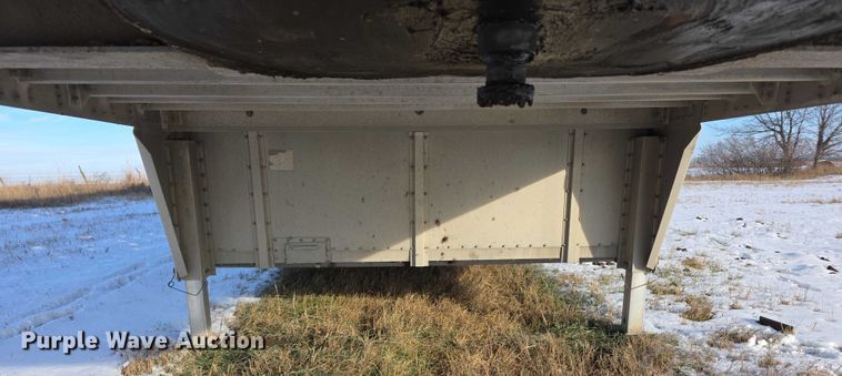 image for item FI0647 2012 Wilson PSDCL402 livestock trailer