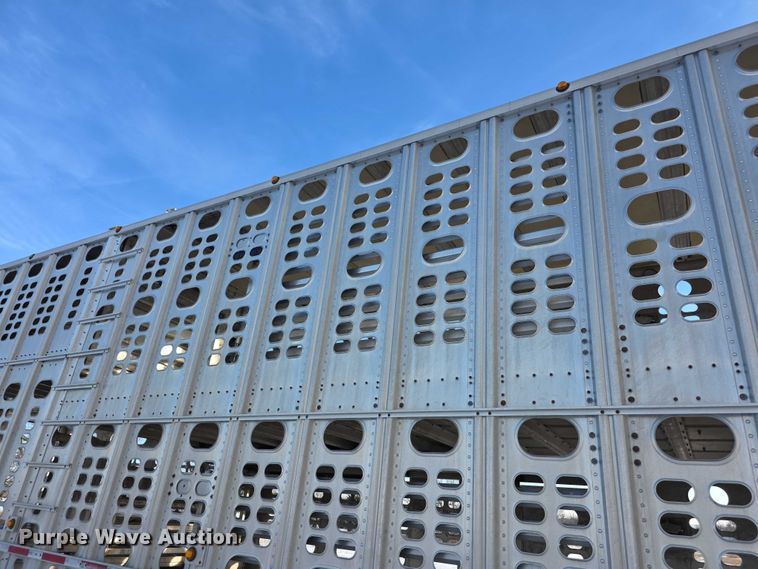 image for item FI0647 2012 Wilson PSDCL402 livestock trailer