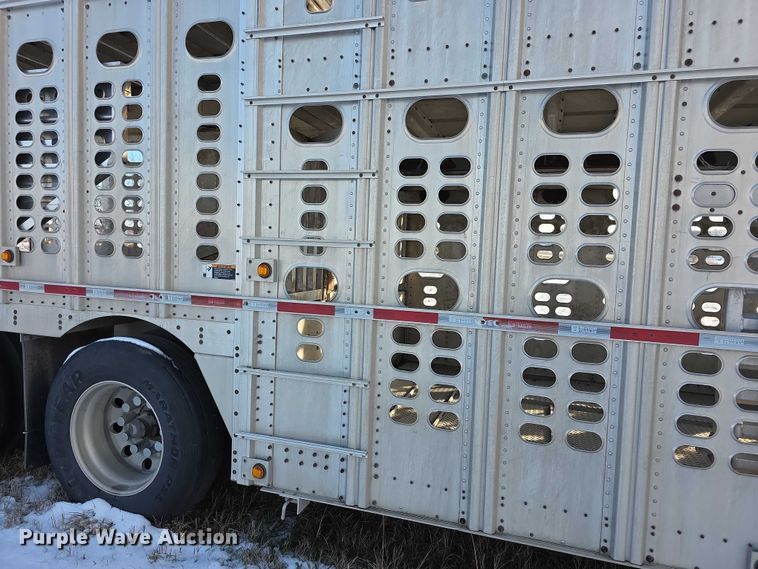 image for item FI0647 2012 Wilson PSDCL402 livestock trailer