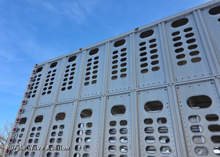 image for item FI0647 2012 Wilson PSDCL402 livestock trailer