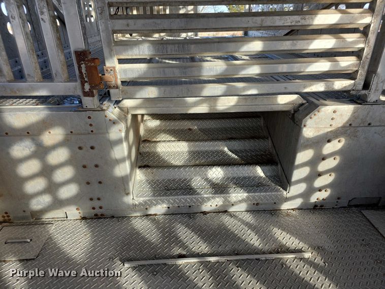 image for item FI0647 2012 Wilson PSDCL402 livestock trailer