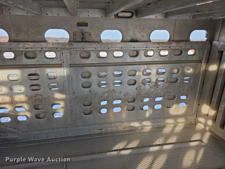 image for item FI0647 2012 Wilson PSDCL402 livestock trailer