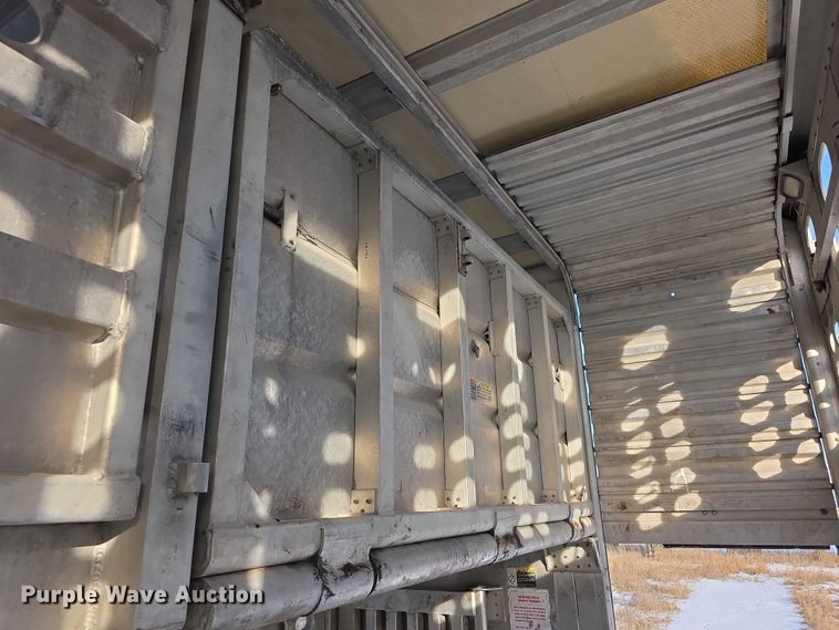 image for item FI0647 2012 Wilson PSDCL402 livestock trailer