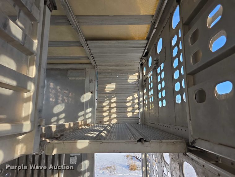 image for item FI0647 2012 Wilson PSDCL402 livestock trailer