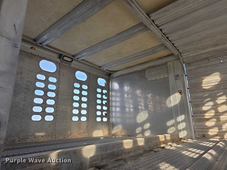 image for item FI0647 2012 Wilson PSDCL402 livestock trailer