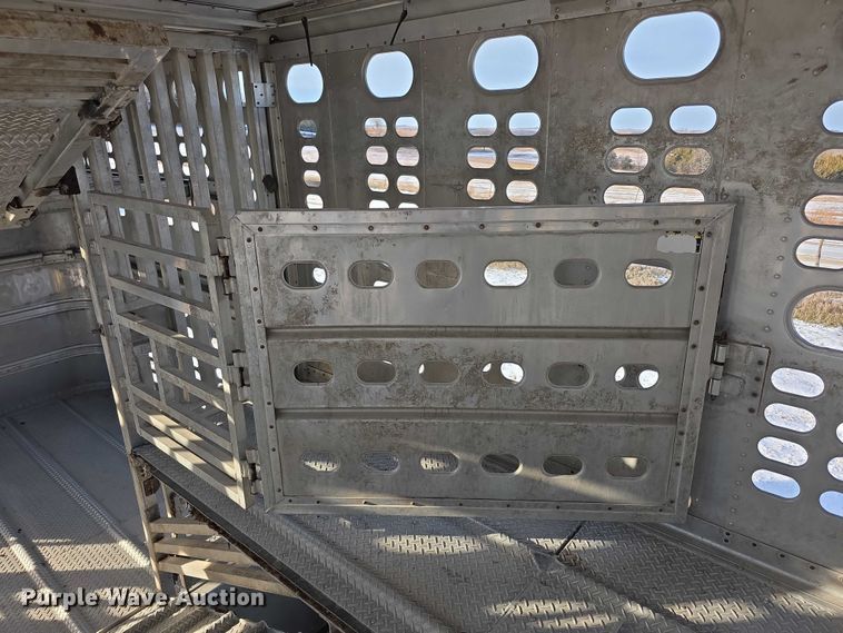 image for item FI0647 2012 Wilson PSDCL402 livestock trailer