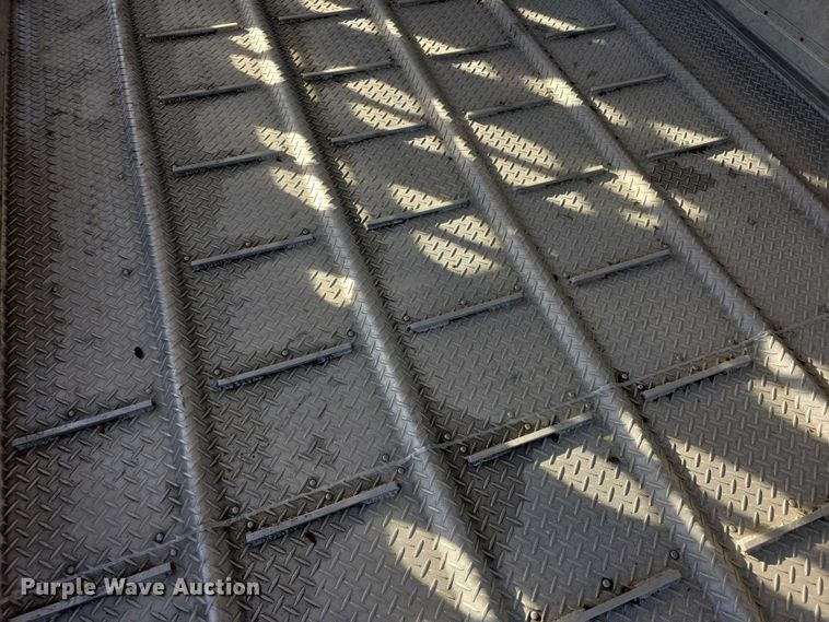 image for item FI0647 2012 Wilson PSDCL402 livestock trailer