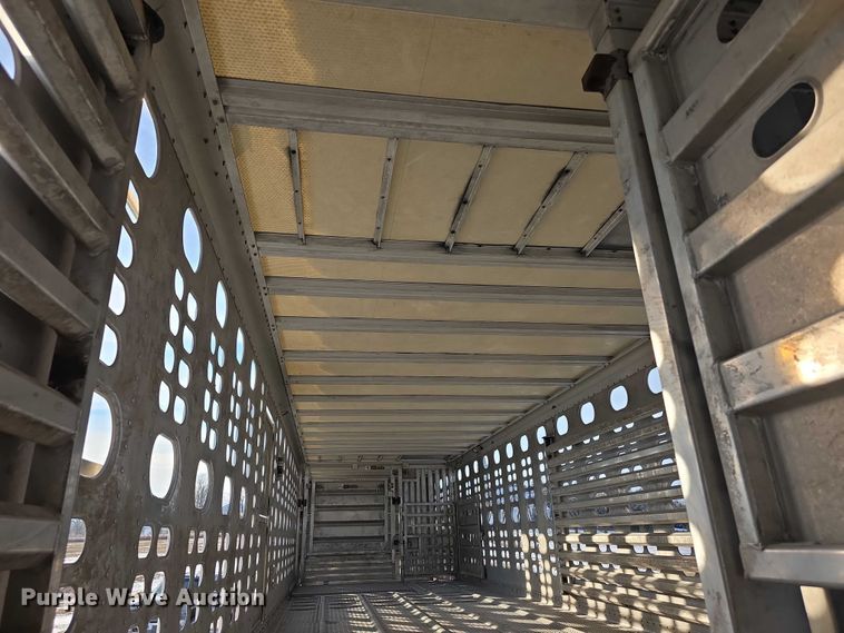 image for item FI0647 2012 Wilson PSDCL402 livestock trailer