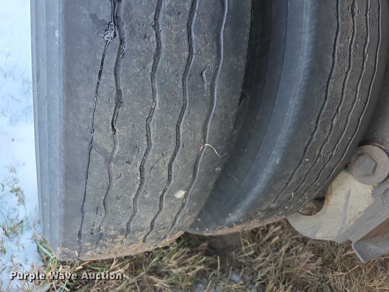 image for item FI0647 2012 Wilson PSDCL402 livestock trailer